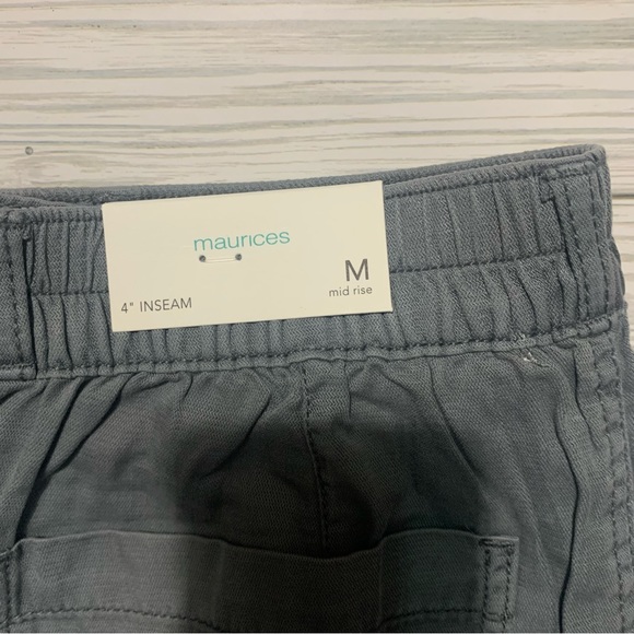 Maurices weekender gray cargo shorts NWT size medium - Picture 5 of 6